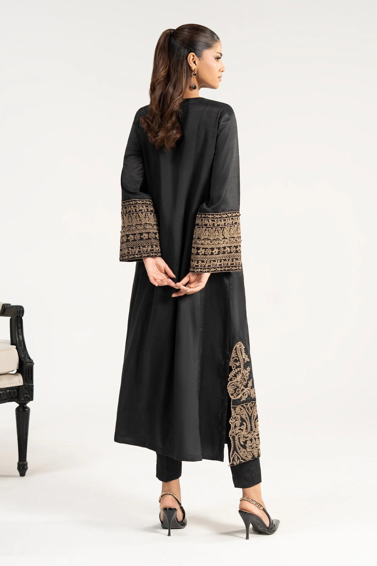 DW-EA26-39-Black | Desi Summer Pie | MARIA.B