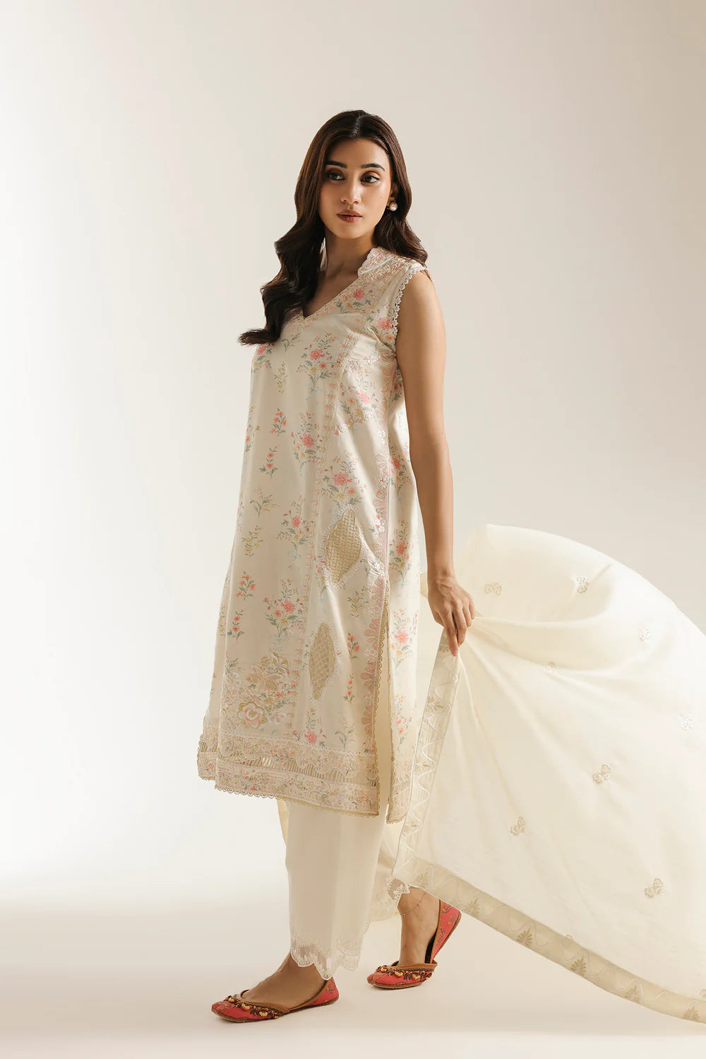OFF WHITE | E4463/103/002 | Women Rozana 22 June 26 | Ethnc