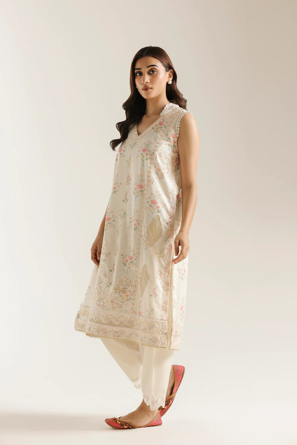 OFF WHITE | E4463/103/002 | Women Rozana 22 June 26 | Ethnc