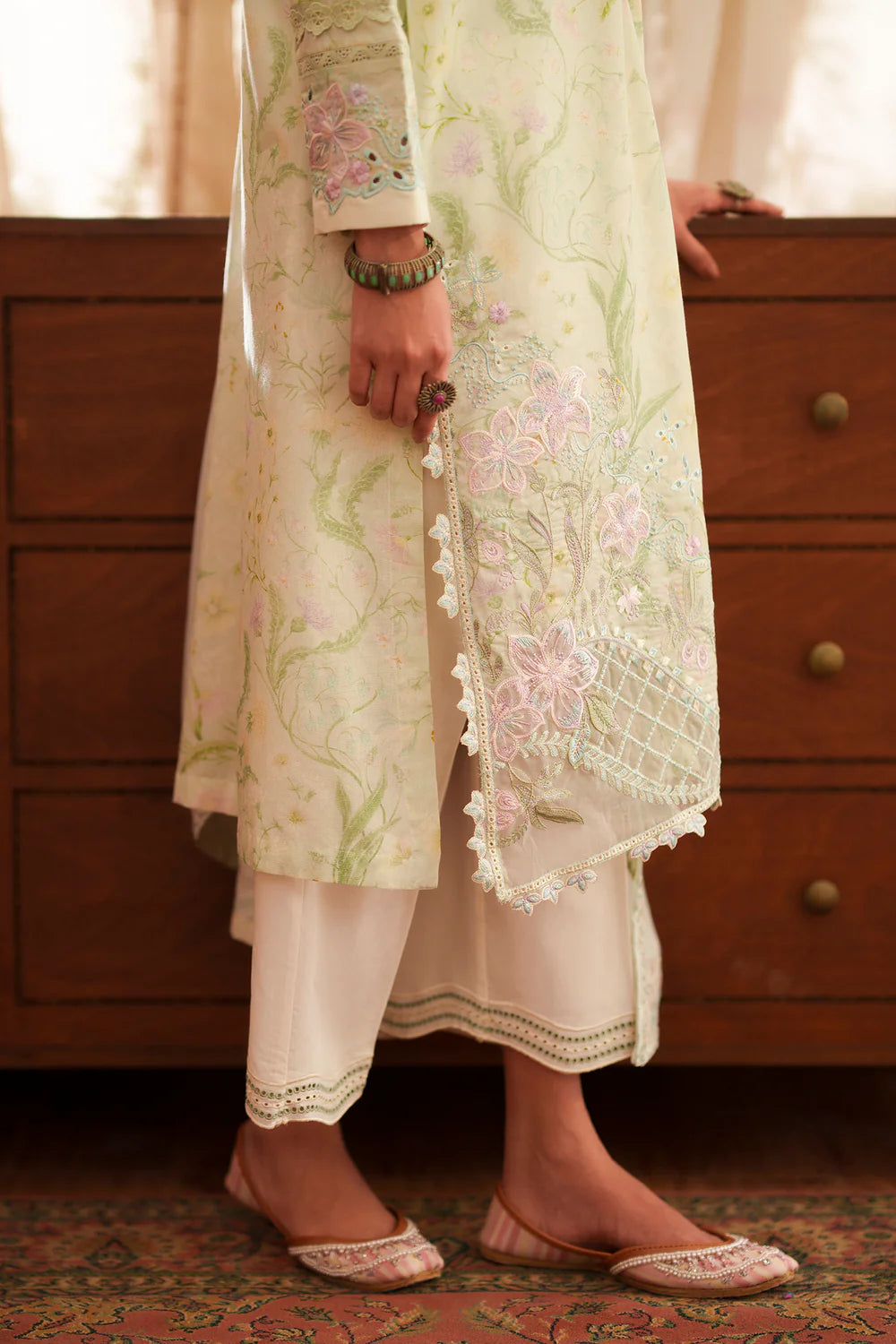 PASTEL GREEN | E4418/103/722 | Women Rozana 22 June 26 | Ethnc