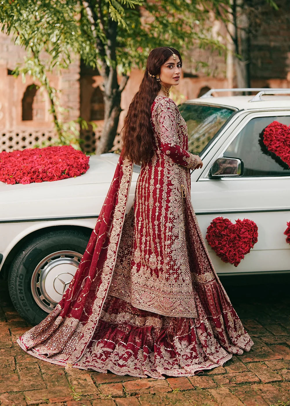 Surkhi | Dilruba | Haseens