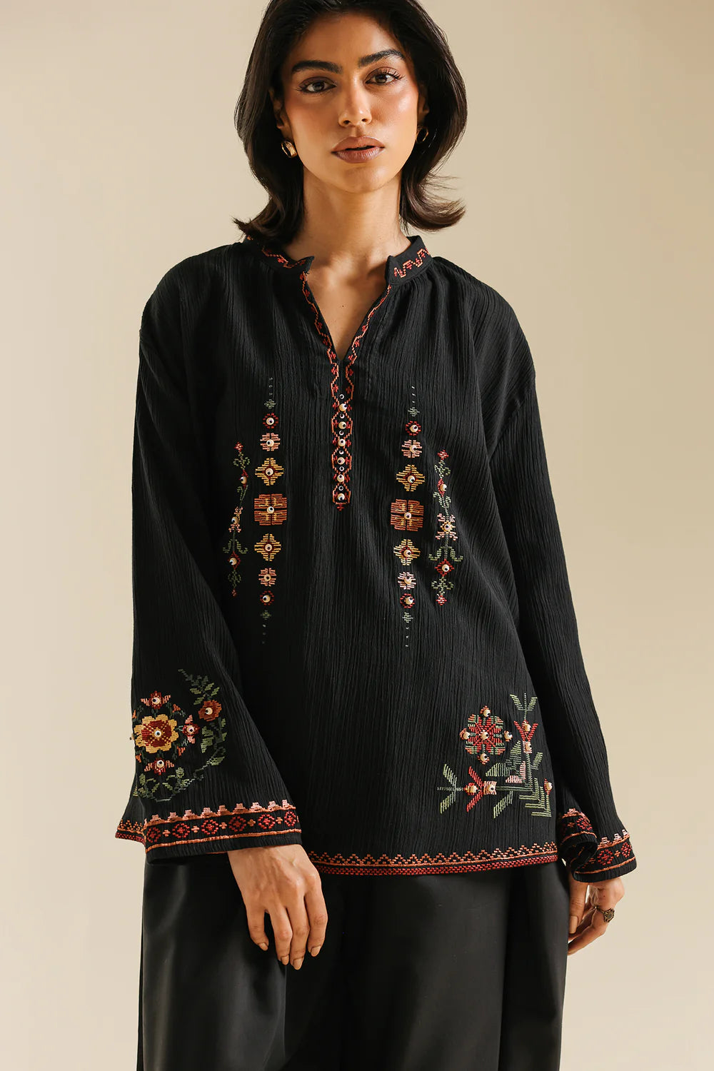 JET BLACK | E0745/119/902 | BOHO NEW LOOKBOOK | Ethnc