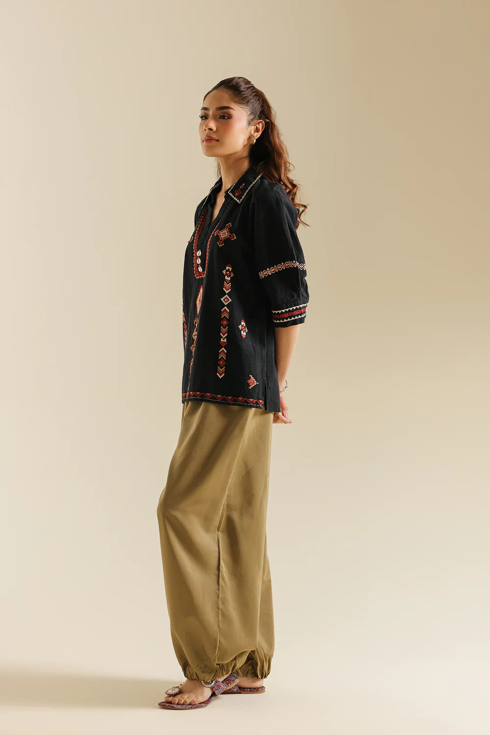JET BLACK | E0783/119/902 | BOHO NEW LOOKBOOK | Ethnc