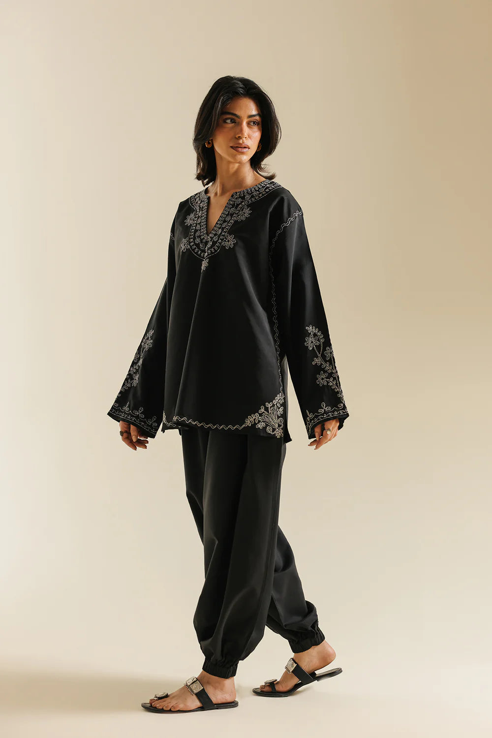 JET BLACK | E0797/119/902 | BOHO NEW LOOKBOOK | Ethnc