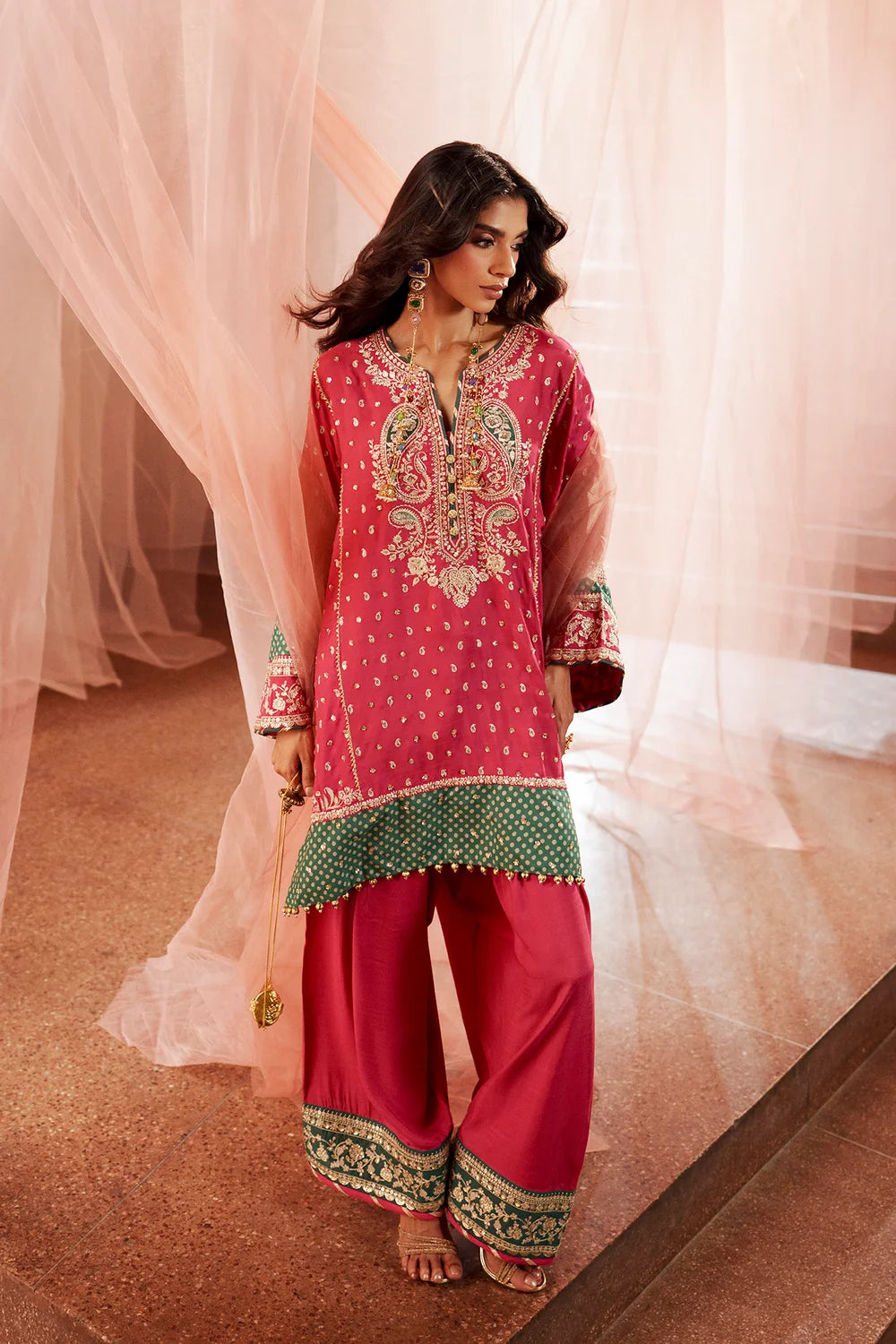 PINK FLUORESCENT | E1262-104-428 | Ethnc