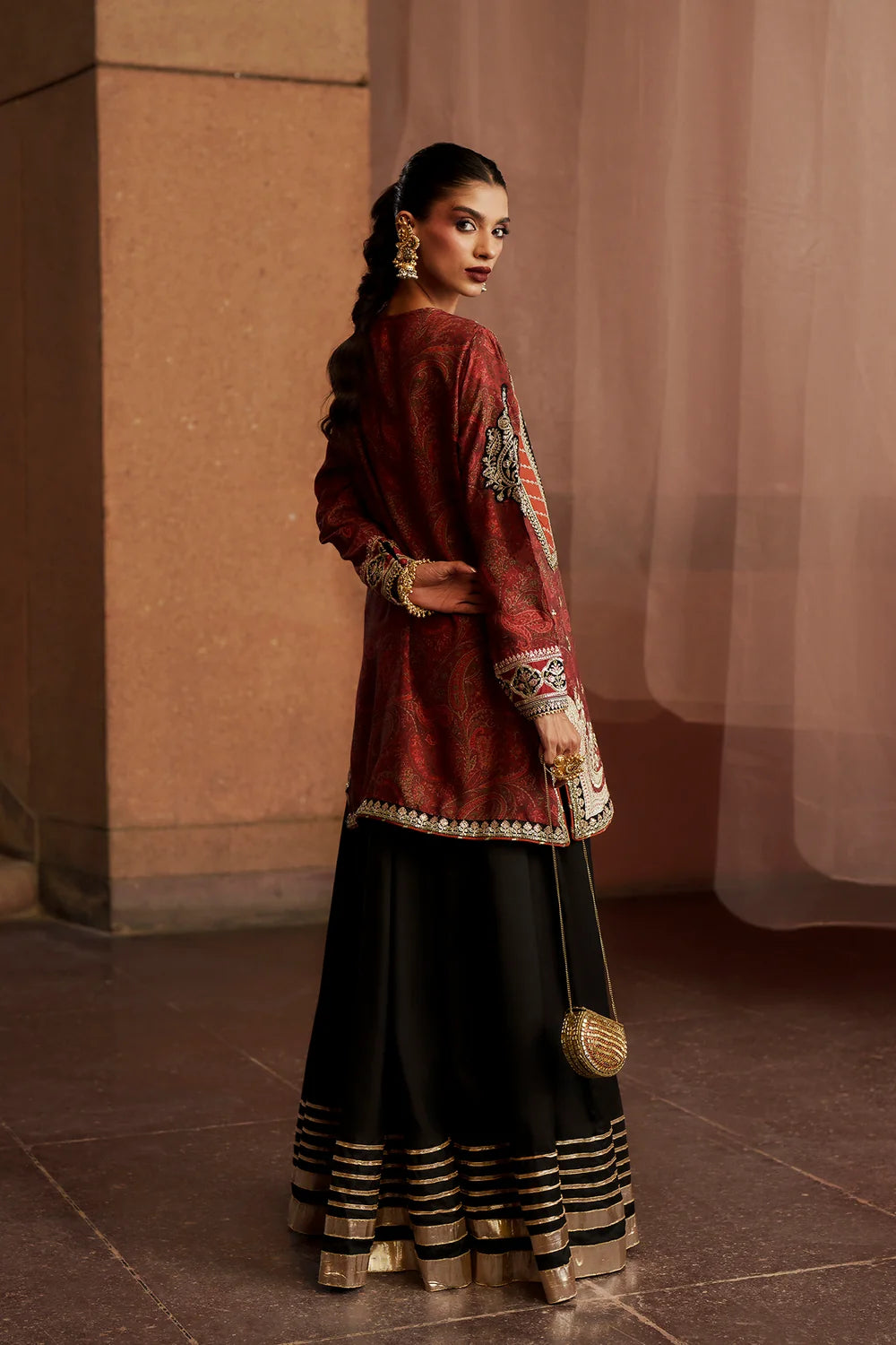CRIMSON RED | E1240-104-307 | Ethnc