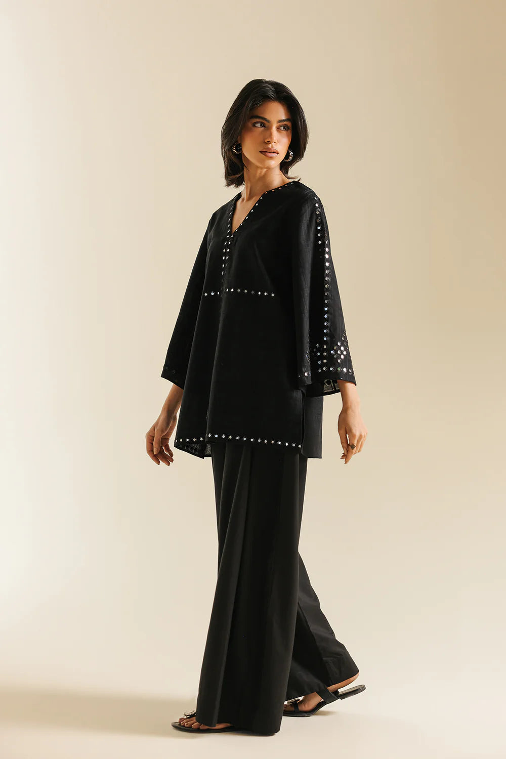 BLACK | E0834/119/901 | BOHO NEW LOOKBOOK | Ethnc