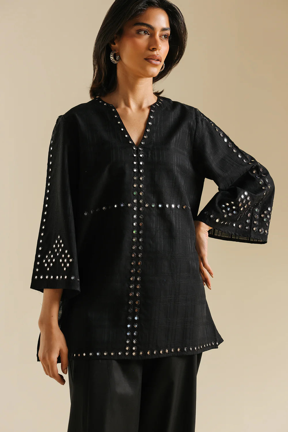 BLACK | E0834/119/901 | BOHO NEW LOOKBOOK | Ethnc