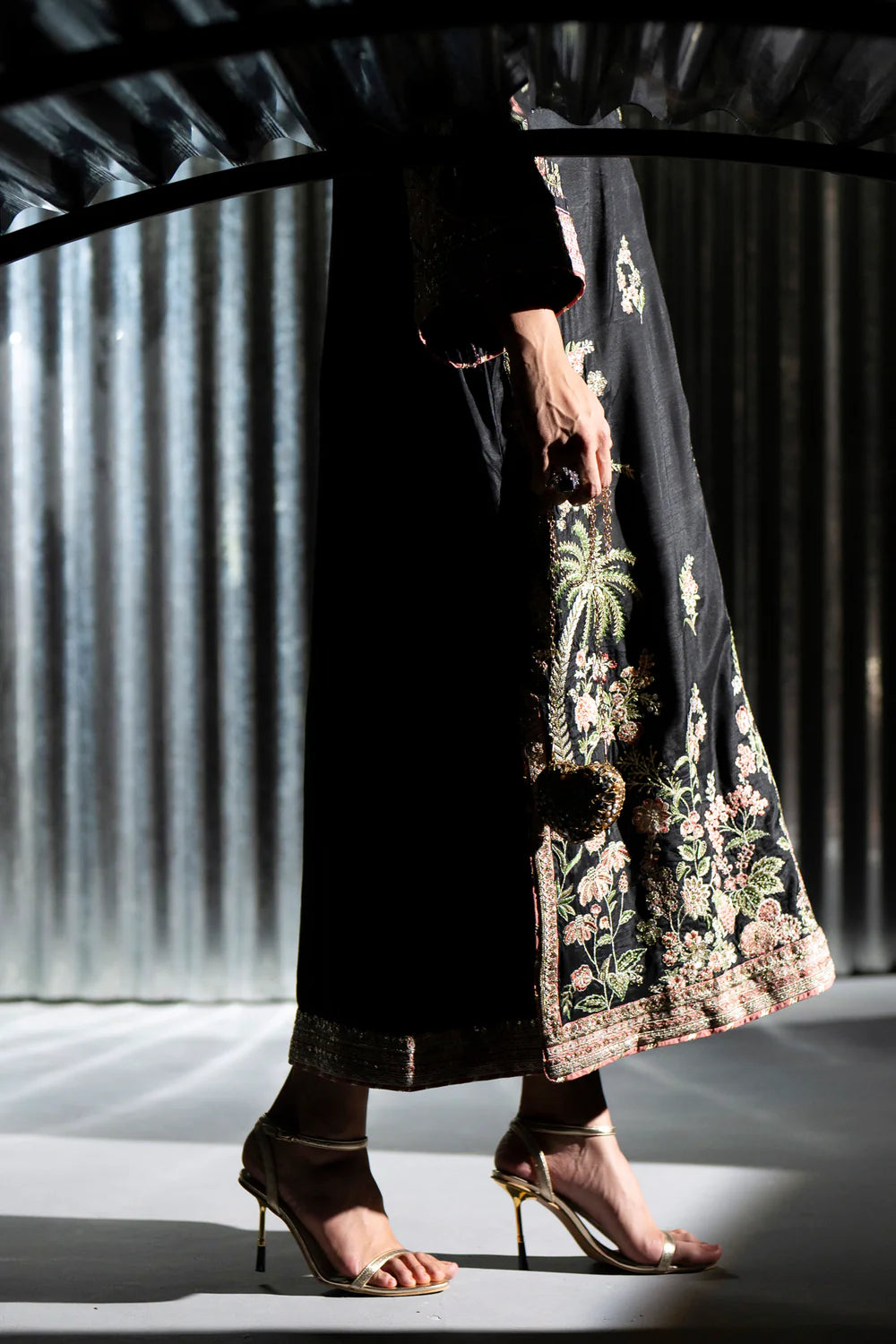 JET BLACK | E1135/104/902 | Women Boutique 29 June ‘26 | Ethnc