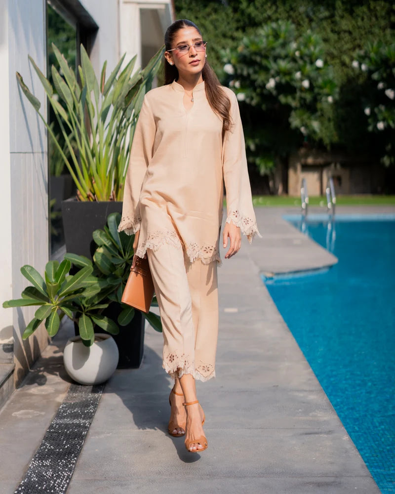 Écru Fleur Set | New Arrivals | LIRA