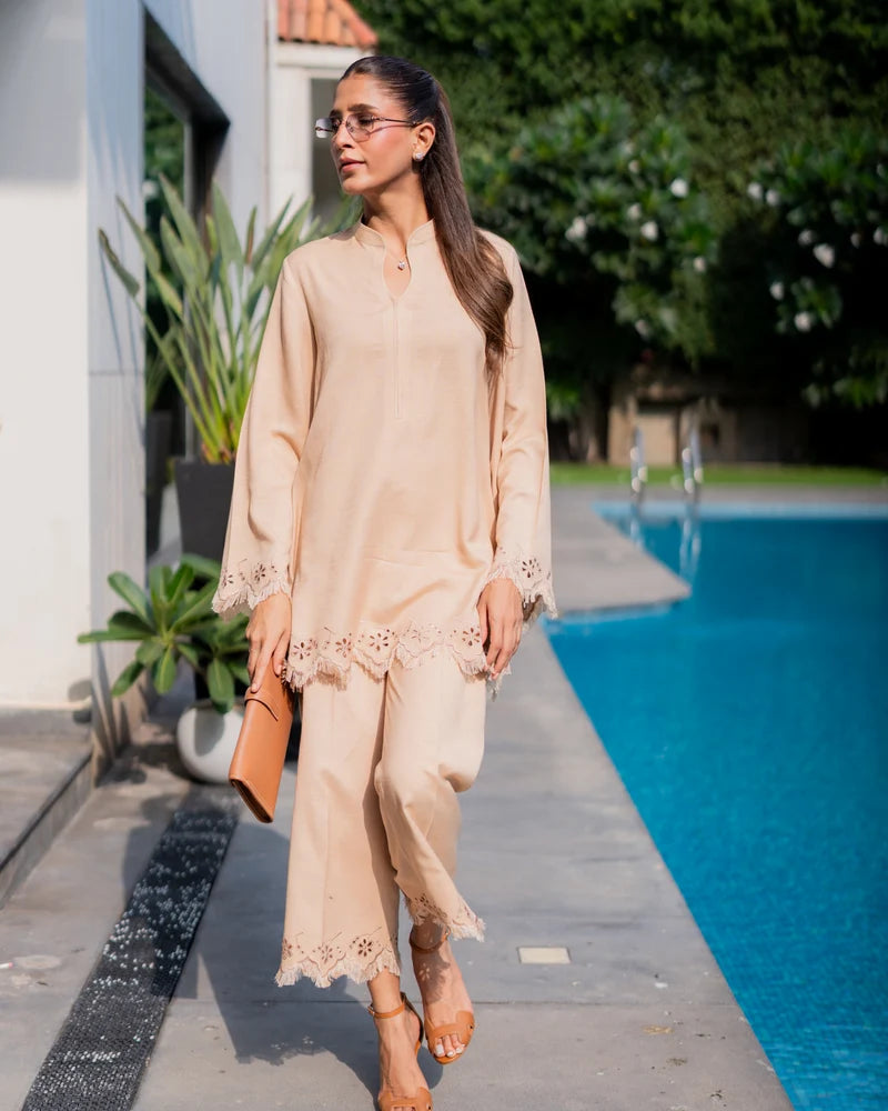 Écru Fleur Set | New Arrivals | LIRA