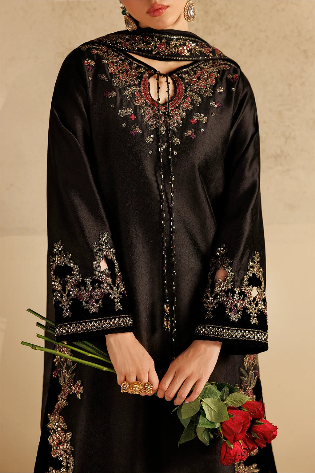 UE-737 Dyed Textured Sheesha Silk | Formals ‘26 | Iznik