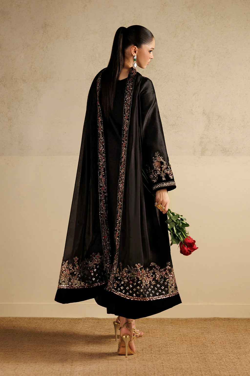 UE-737 Dyed Textured Sheesha Silk | Formals ‘26 | Iznik