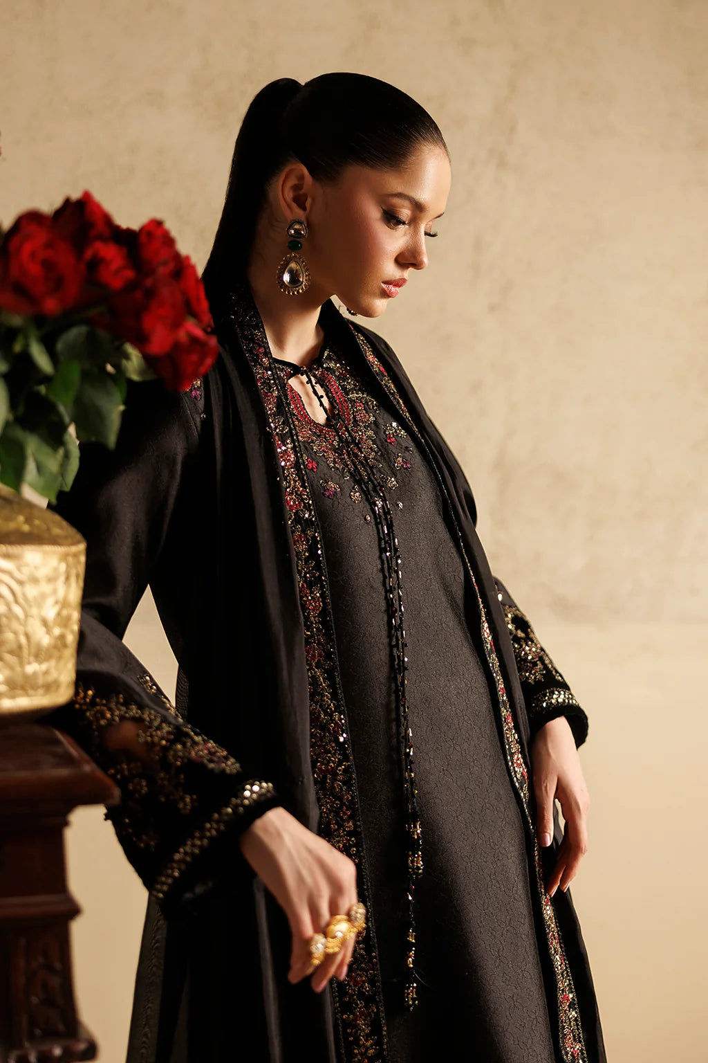 UE-737 Dyed Textured Sheesha Silk | Formals ‘26 | Iznik