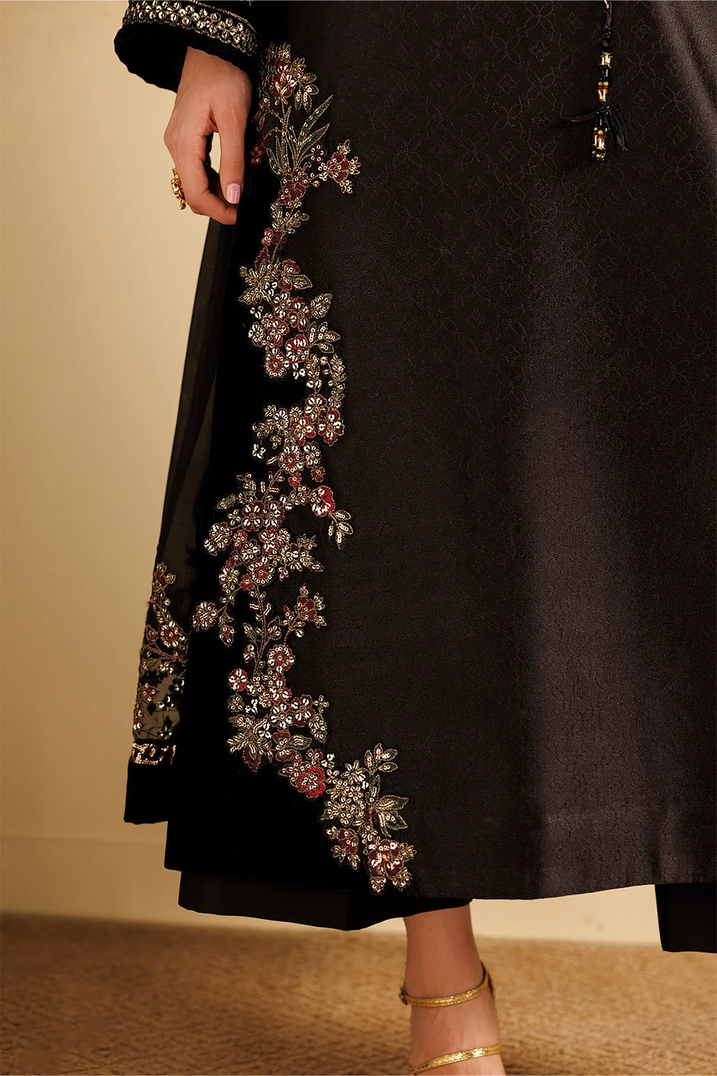 UE-737 Dyed Textured Sheesha Silk | Formals ‘26 | Iznik