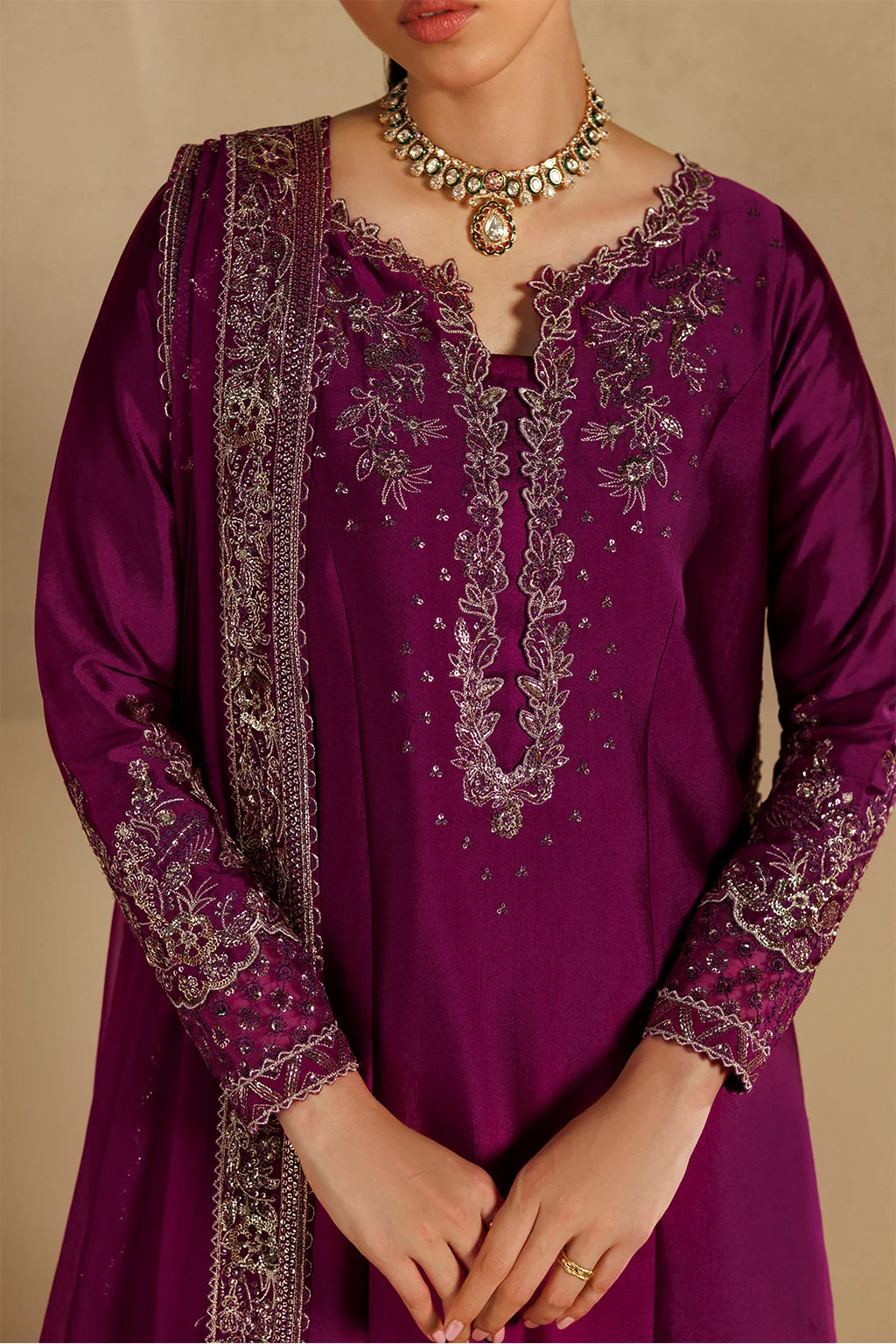UE-736 Embroidered Sheesha Silk | Formals ‘26 | Iznik