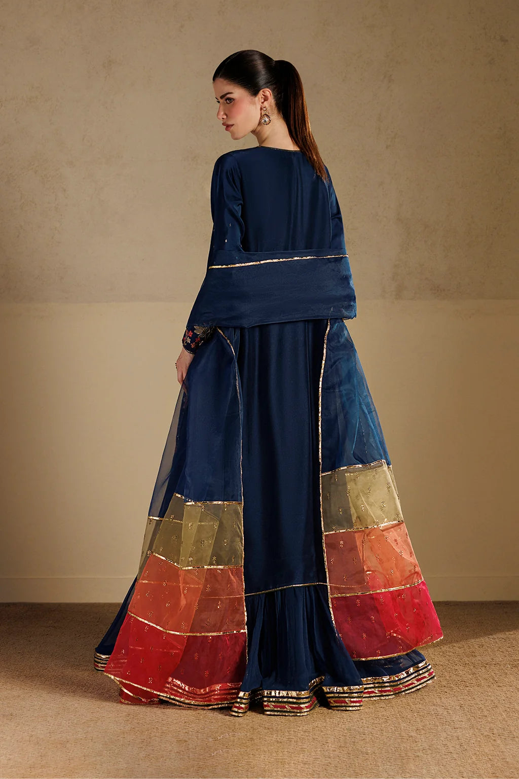 UE-728 Embroidered Pure Ramen Silk | Formals ‘26 | Iznik
