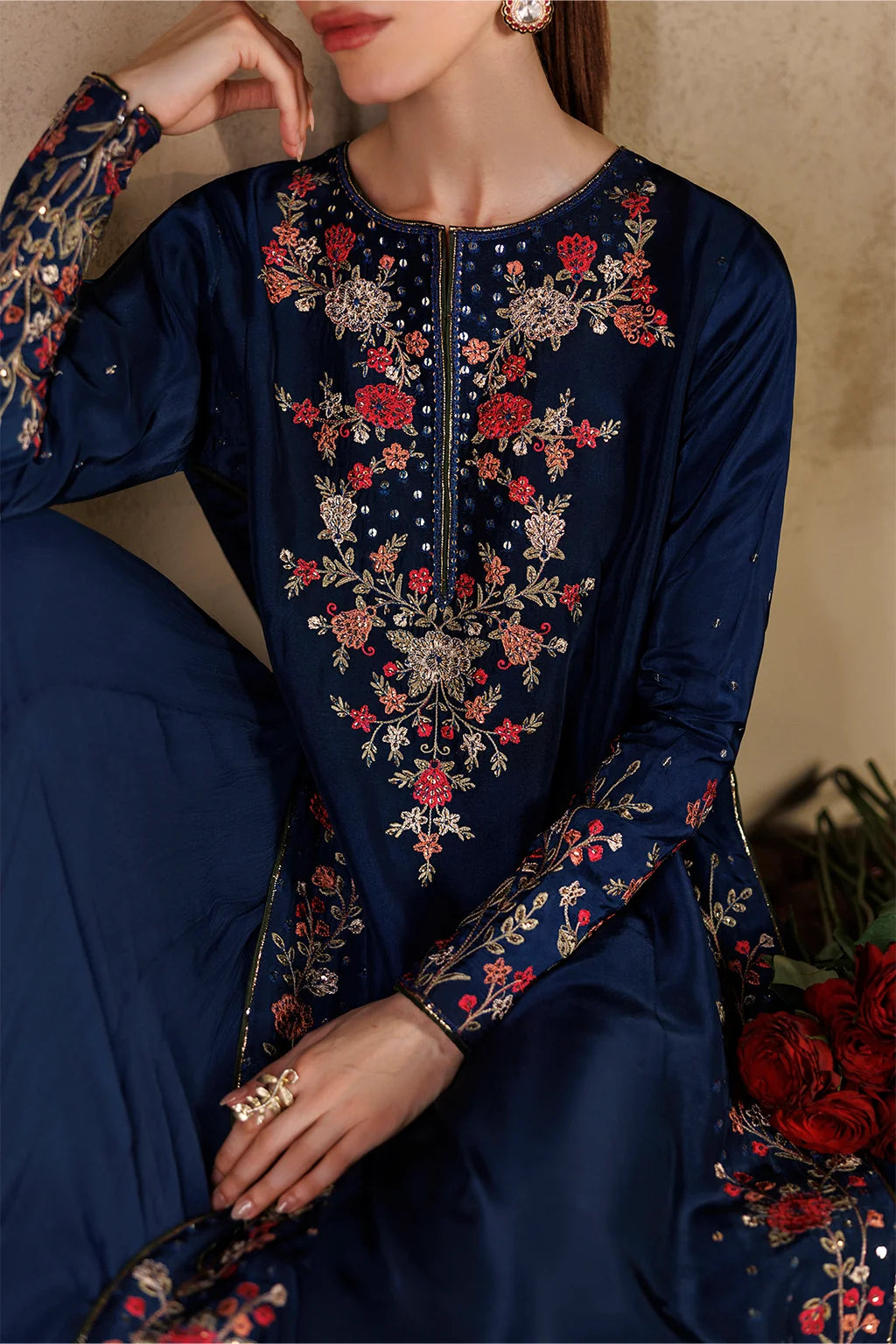 UE-728 Embroidered Pure Ramen Silk | Formals ‘26 | Iznik