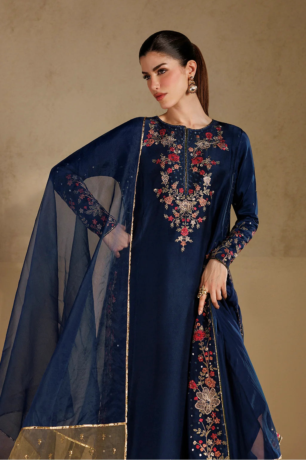 UE-728 Embroidered Pure Ramen Silk | Formals ‘26 | Iznik