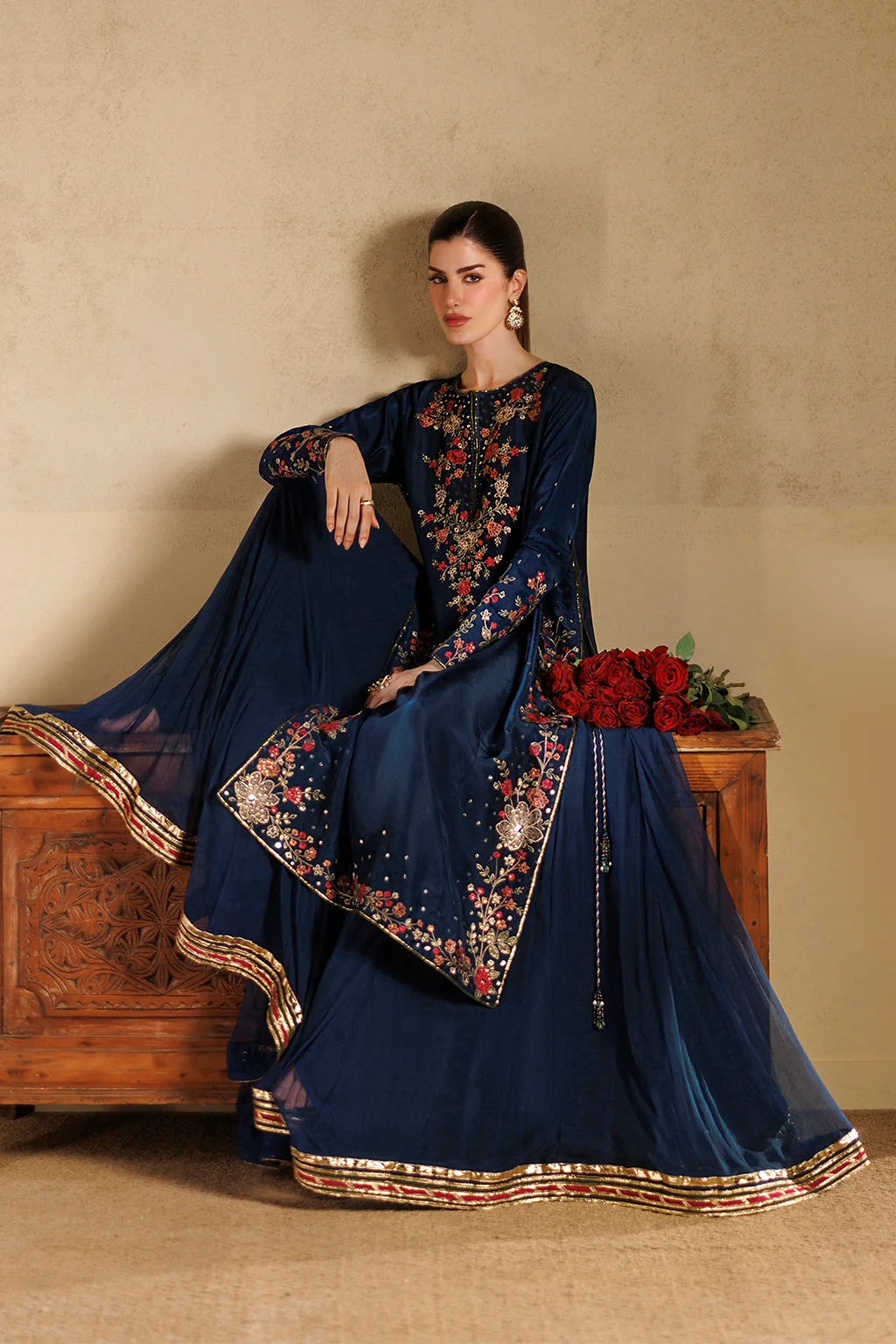 UE-728 Embroidered Pure Ramen Silk | Formals ‘26 | Iznik