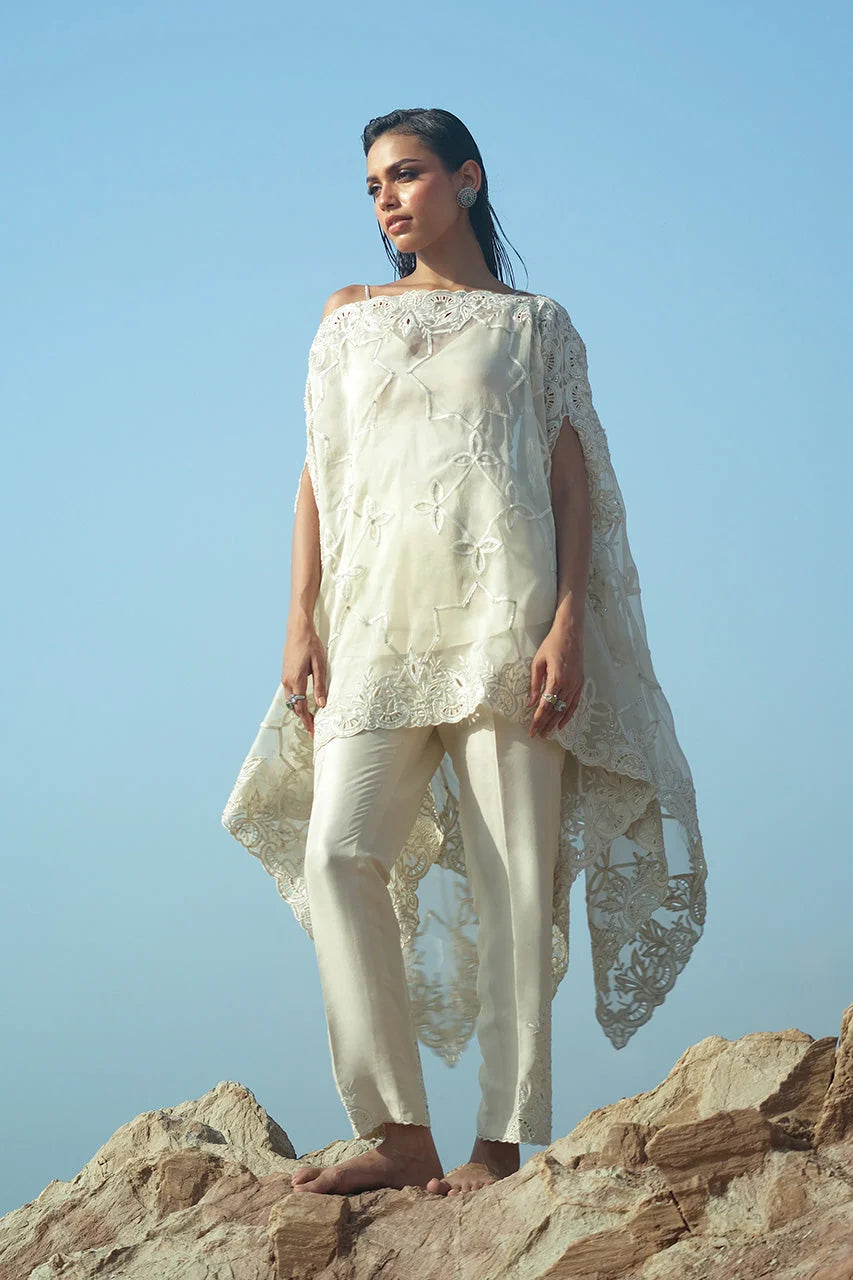 ISLA | Semi Formals | Sania Maskatiya