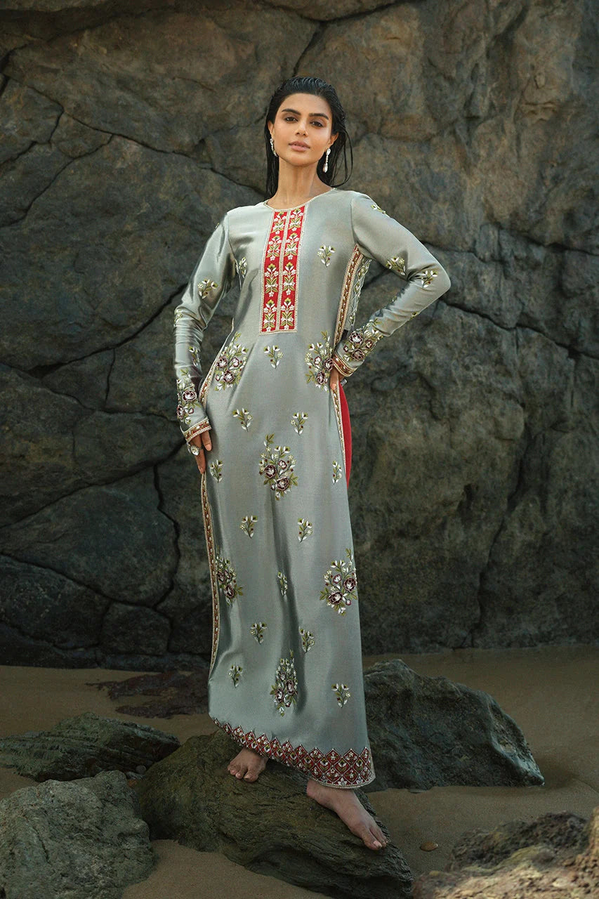LAIA | Semi Formals | Sania Maskatiya