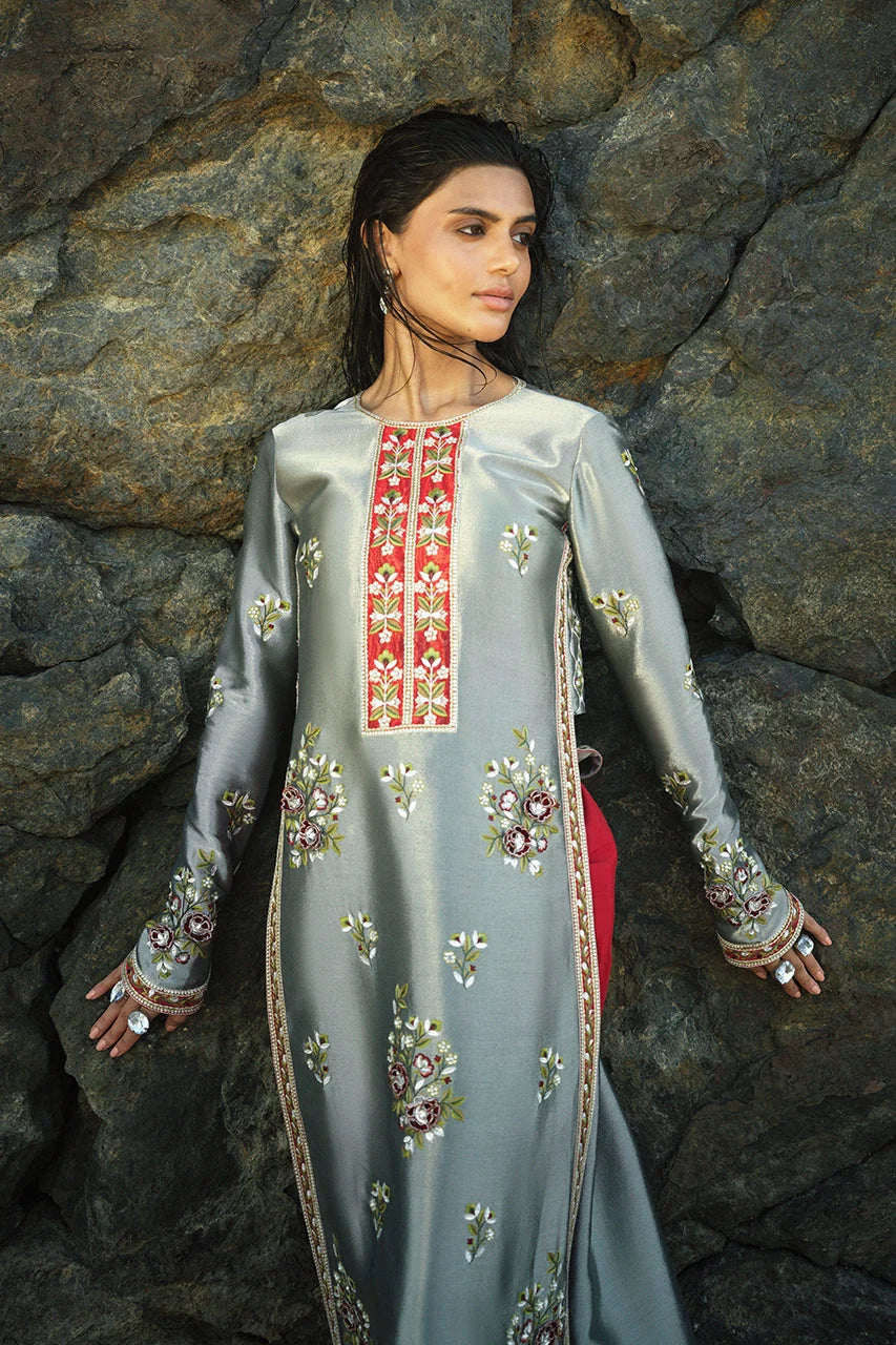 LAIA | Semi Formals | Sania Maskatiya