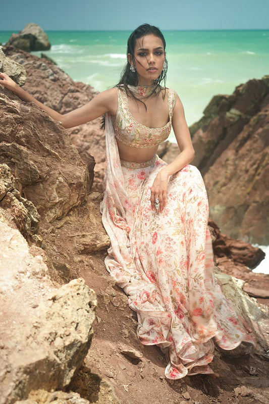 AZINA | Semi Formals | Sania Maskatiya