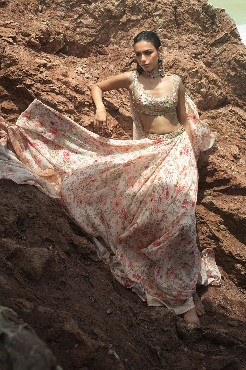 AZINA | Semi Formals | Sania Maskatiya