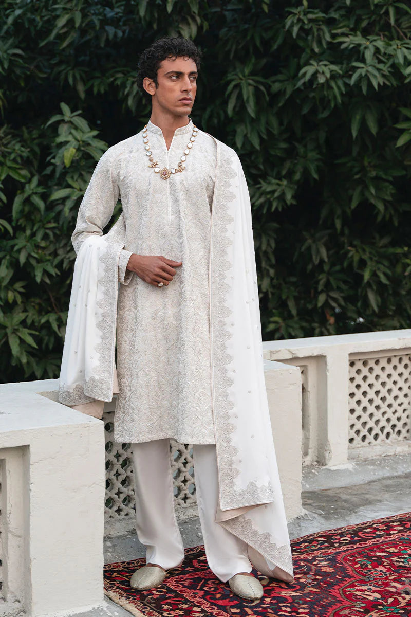 'Zoravar' Shawl | REPUBLIC MENSWEAR