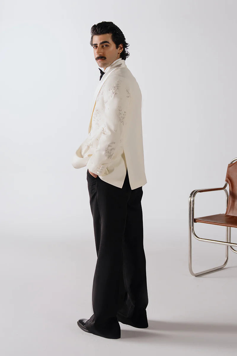 "Perle" Tuxedo Suit | REPUBLIC MENSWEAR