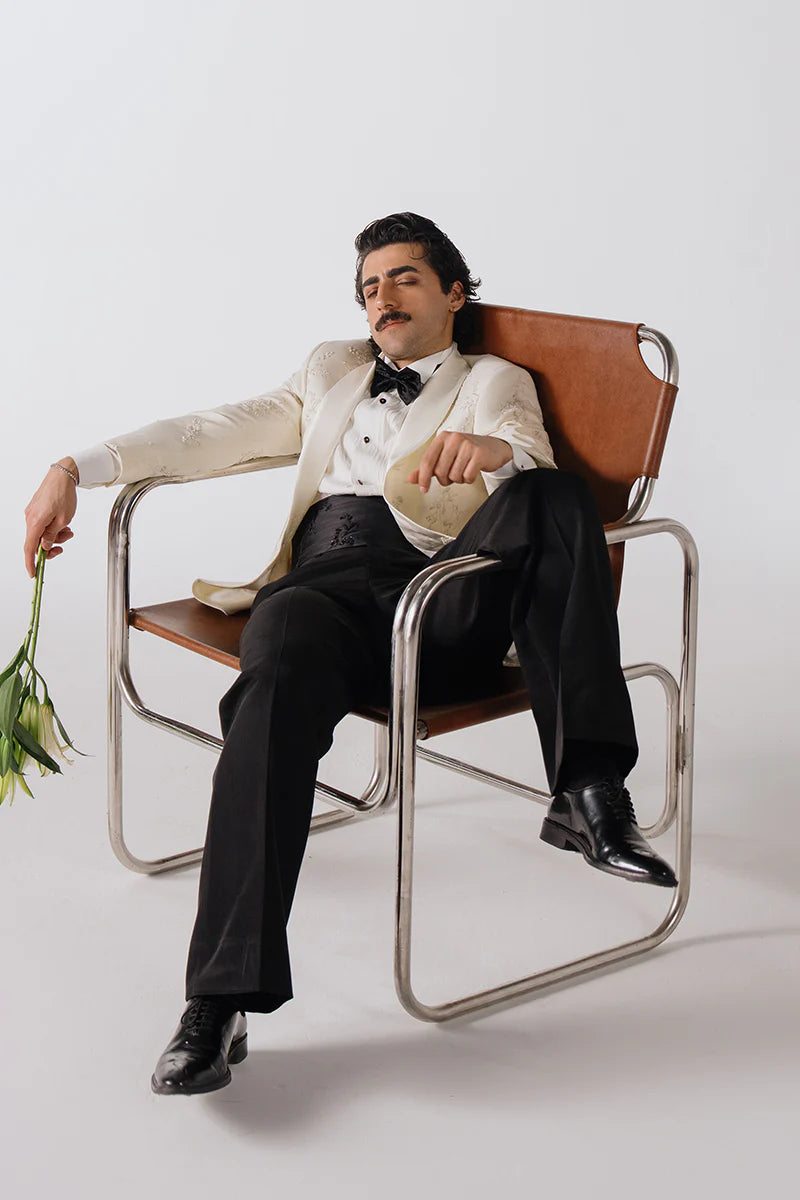 "Perle" Tuxedo Suit | REPUBLIC MENSWEAR