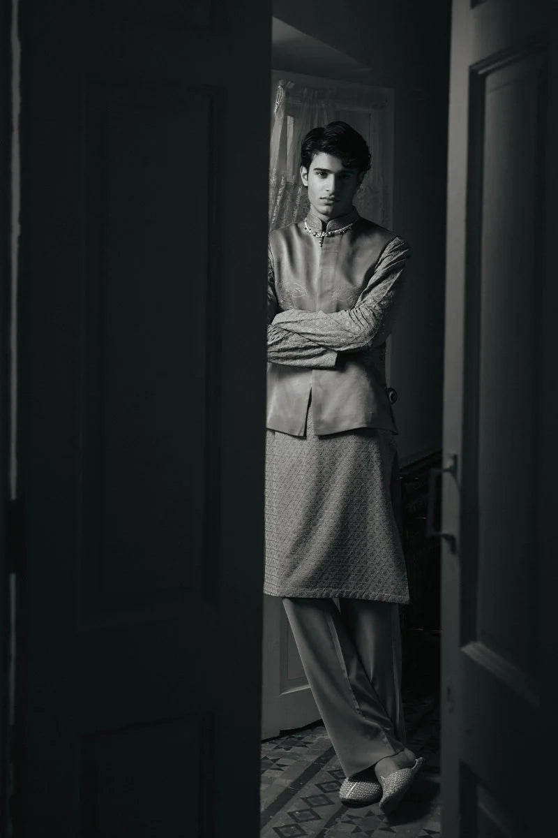 'Moosa' Waistcoat | REPUBLIC MENSWEAR