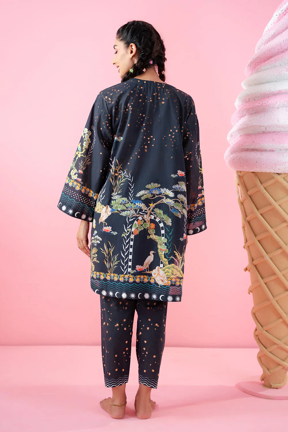 NIGHT GARDEN | Studio Mehr