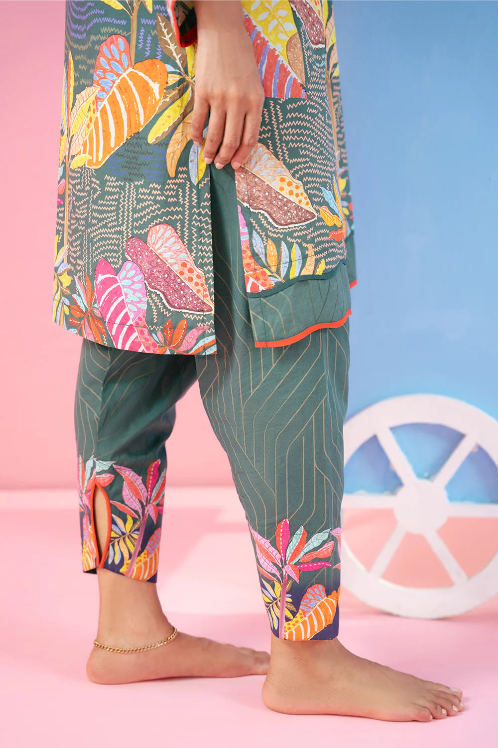 PRETTY PEACOCK | Studio Mehr