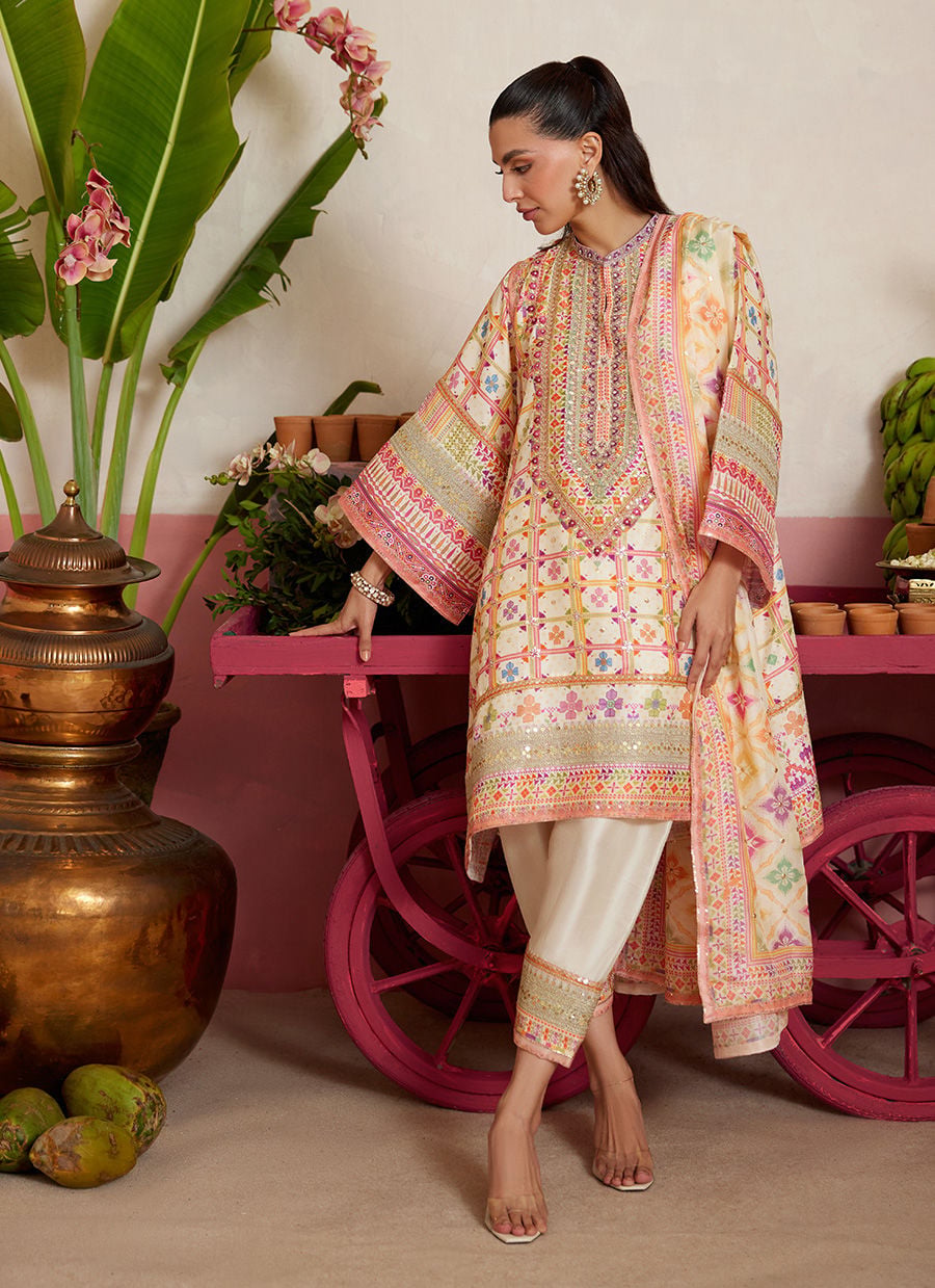 Kilo Ivory Shirt And Dupatta | MAYNA FESTIVE PRINTS '26 | FARAH TALIB AZIZ