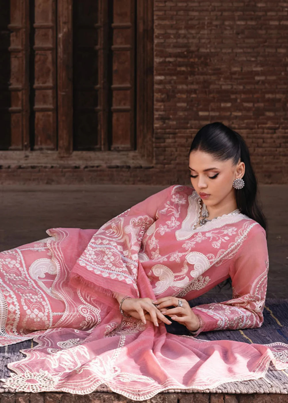 Rosabelle | Raya Lawn Pret | Saira Shakira