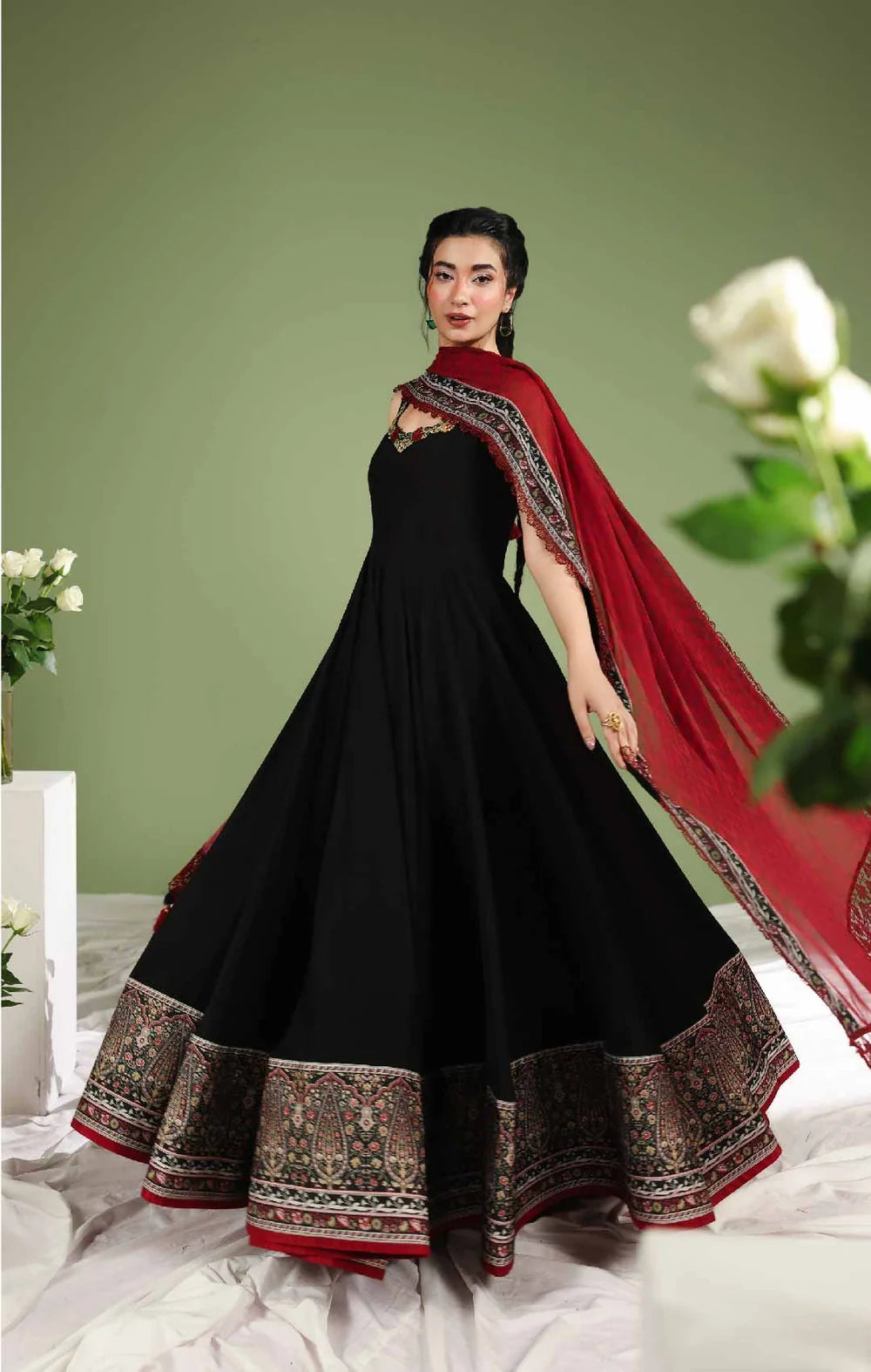 LARA | Belle Silk Edit ‘26 | Maya Pret