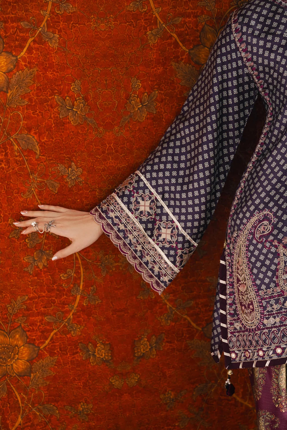 INDIGO BLUE | E4702/103/622 | Rozana Winter Drop 1 | Ethnc