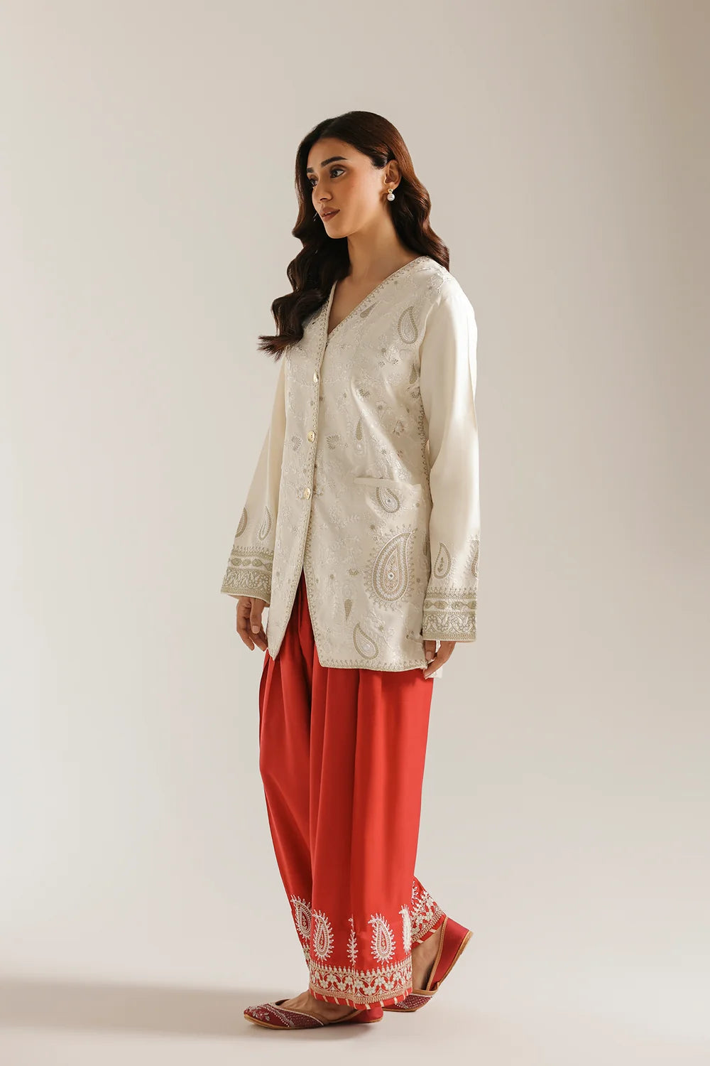 OFF WHITE | E4740/103/002 | Rozana Winter Drop 1 | Ethnc
