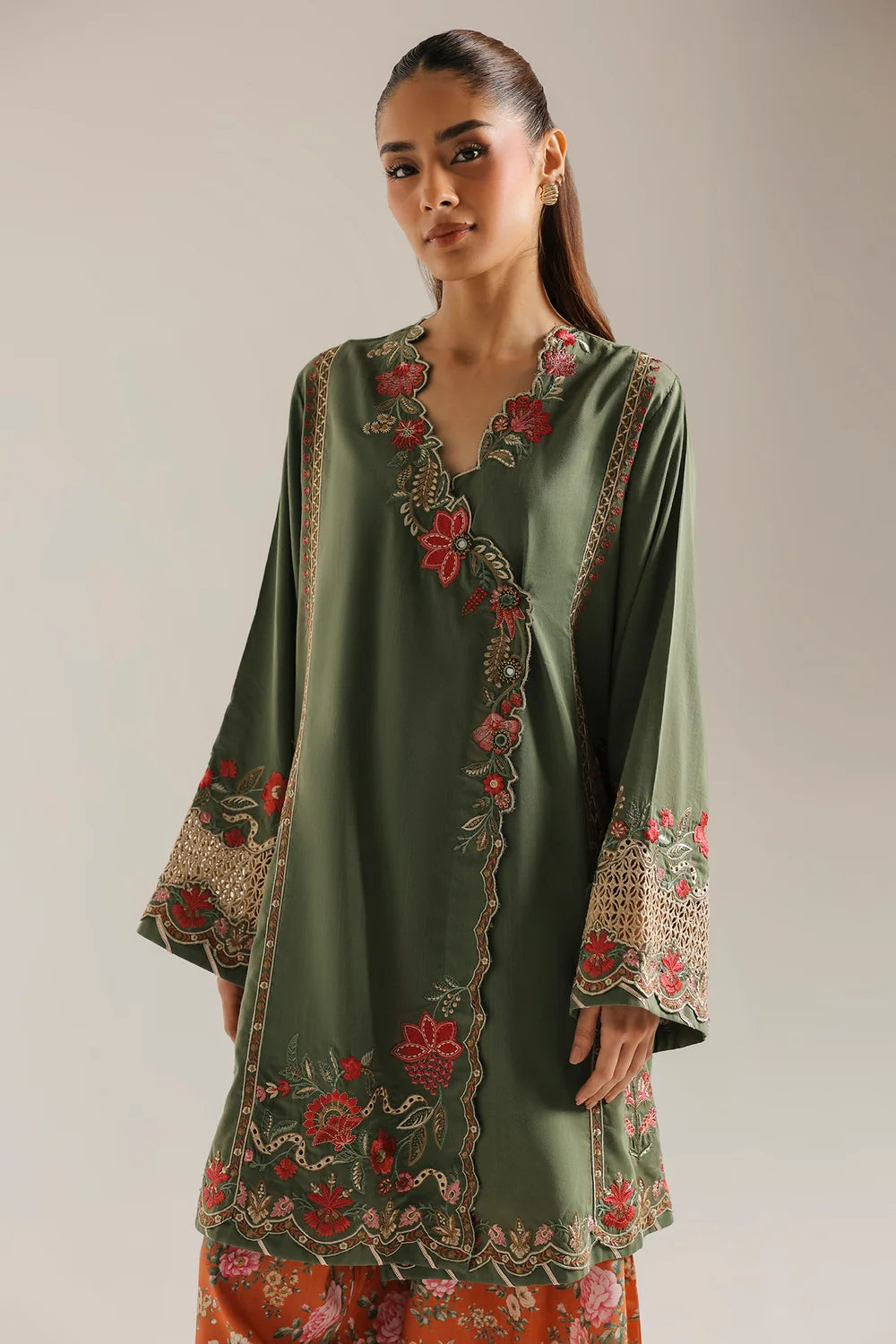 OLIVE | E4748-103-121 | Rozana Winter Drop 1 | Ethnc