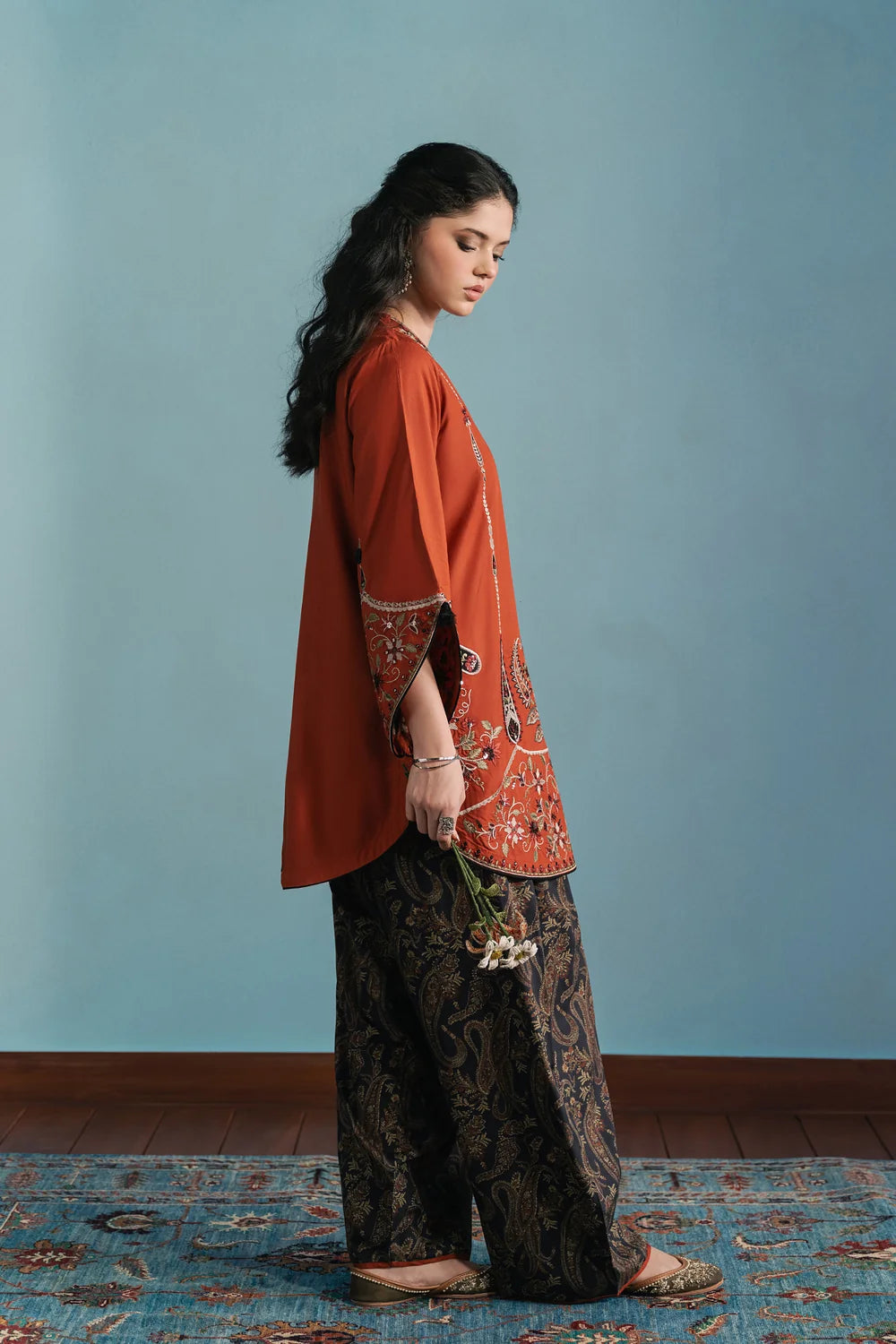 RUST | E4766-103-205 | Rozana Winter Drop 1 | Ethnc