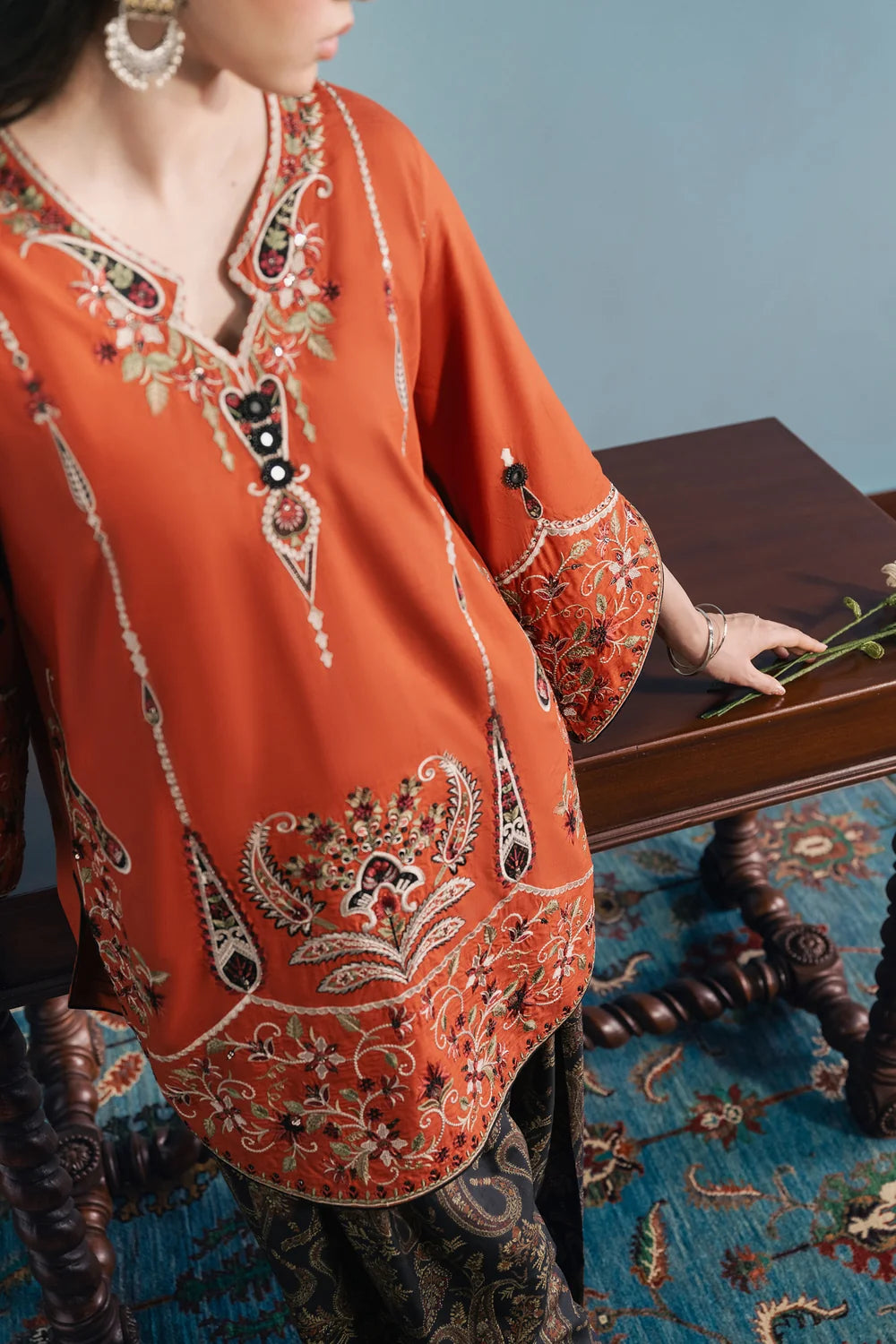 RUST | E4766-103-205 | Rozana Winter Drop 1 | Ethnc