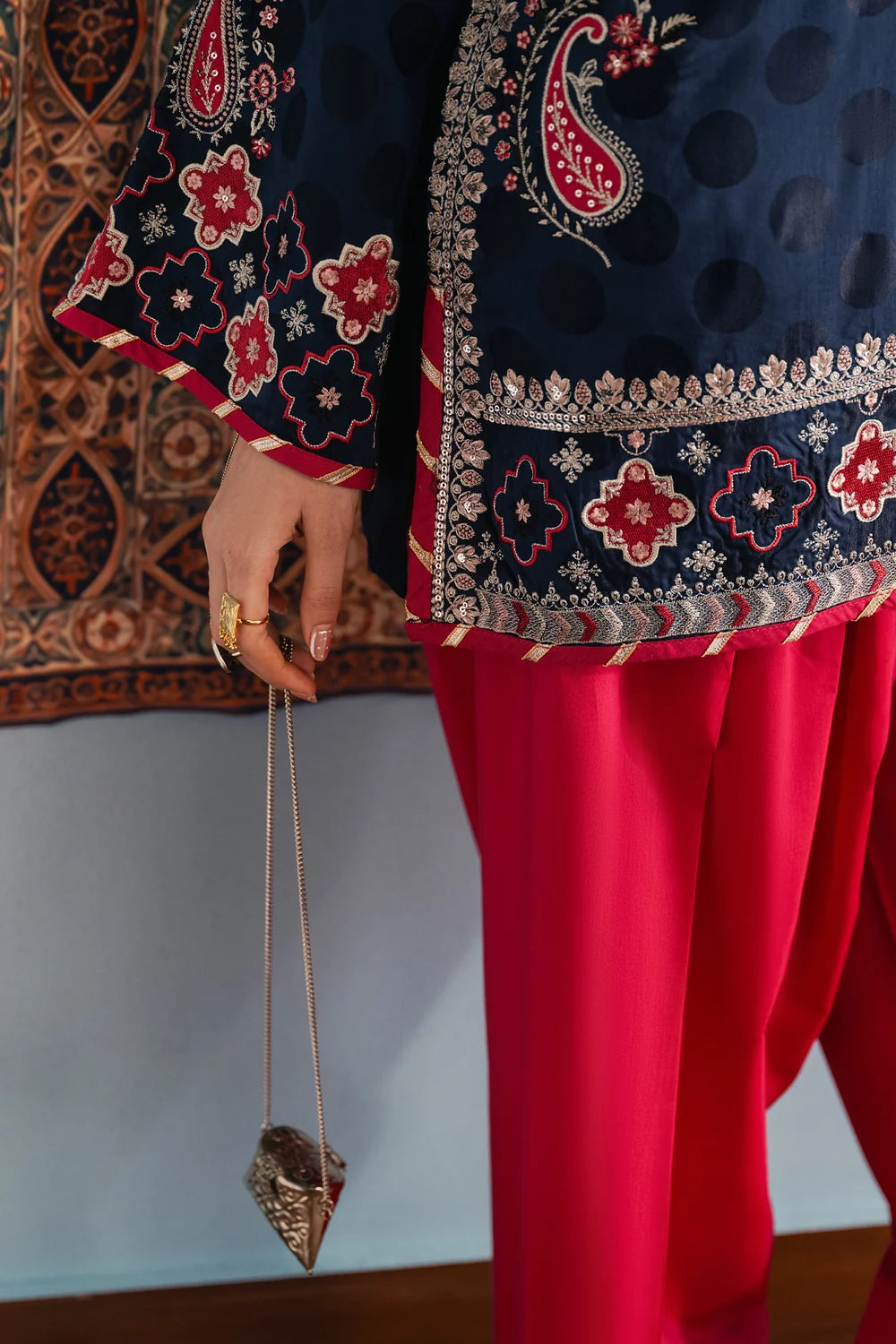 DEEP BLUE | E4756/103/620 | Rozana Winter Drop 1 | Ethnc