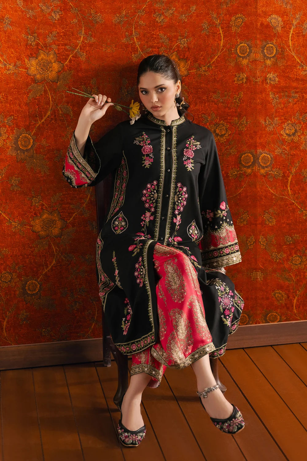 BLACK | E4701/103/901 | Rozana Winter Drop 1 | Ethnc