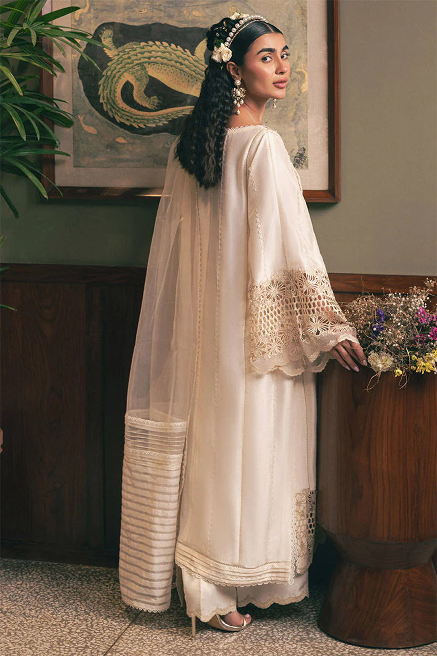 SNOWY WHISPER | CHAYE COFFEE; LUXURY PRET | Mohsin Naveed Ranjha
