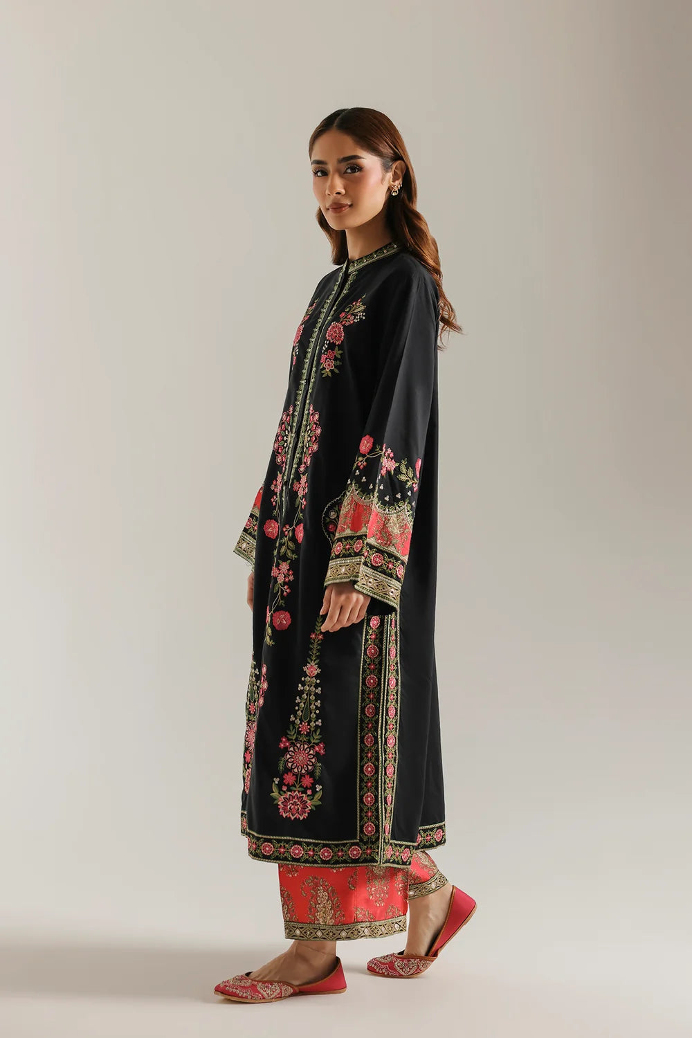 BLACK | E4701/103/901 | Rozana Winter Drop 1 | Ethnc