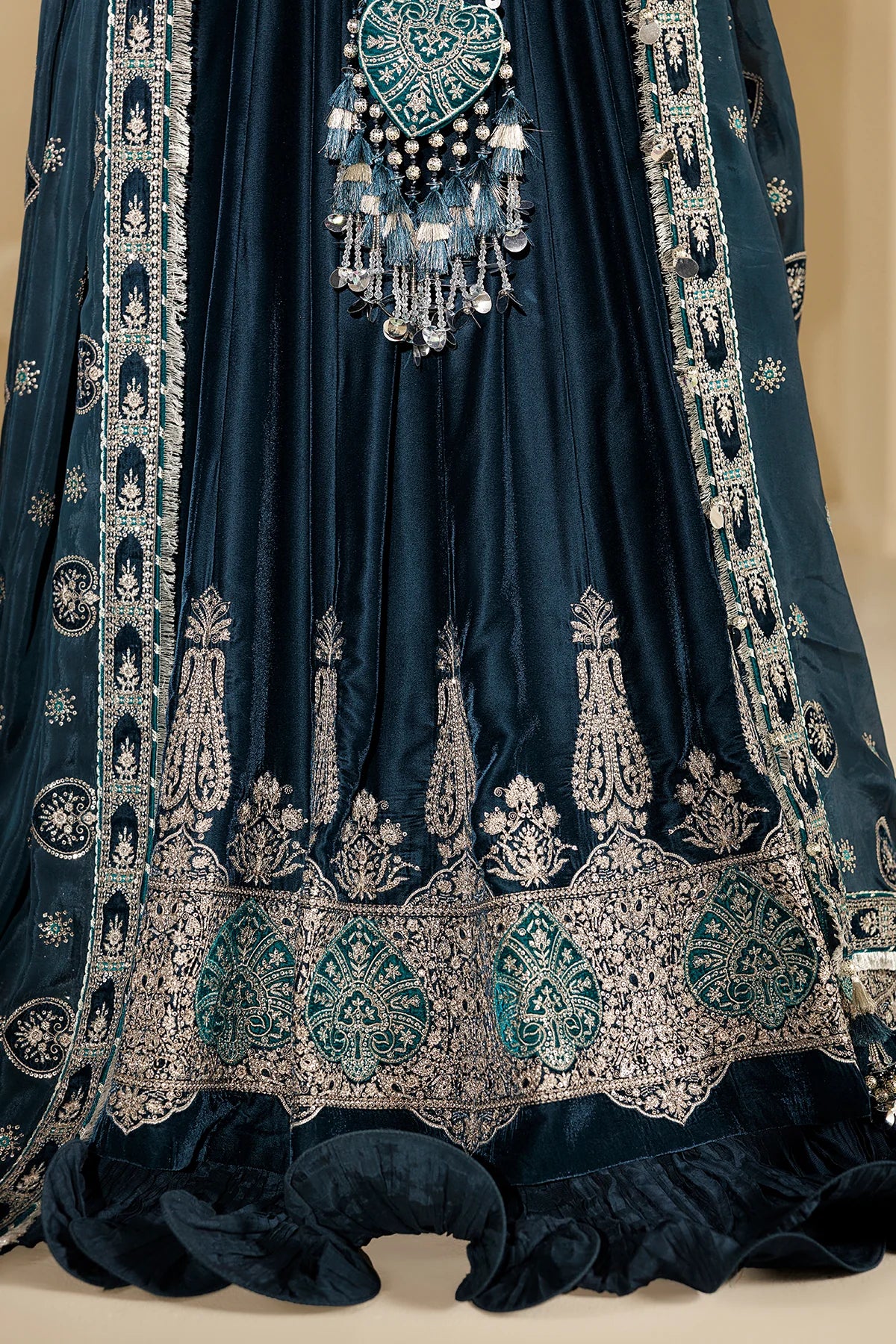 EMBROIDERED VELVET FORMAL CVF26-D09 | Chandni Velvet Formals ‘26 | Jazmin