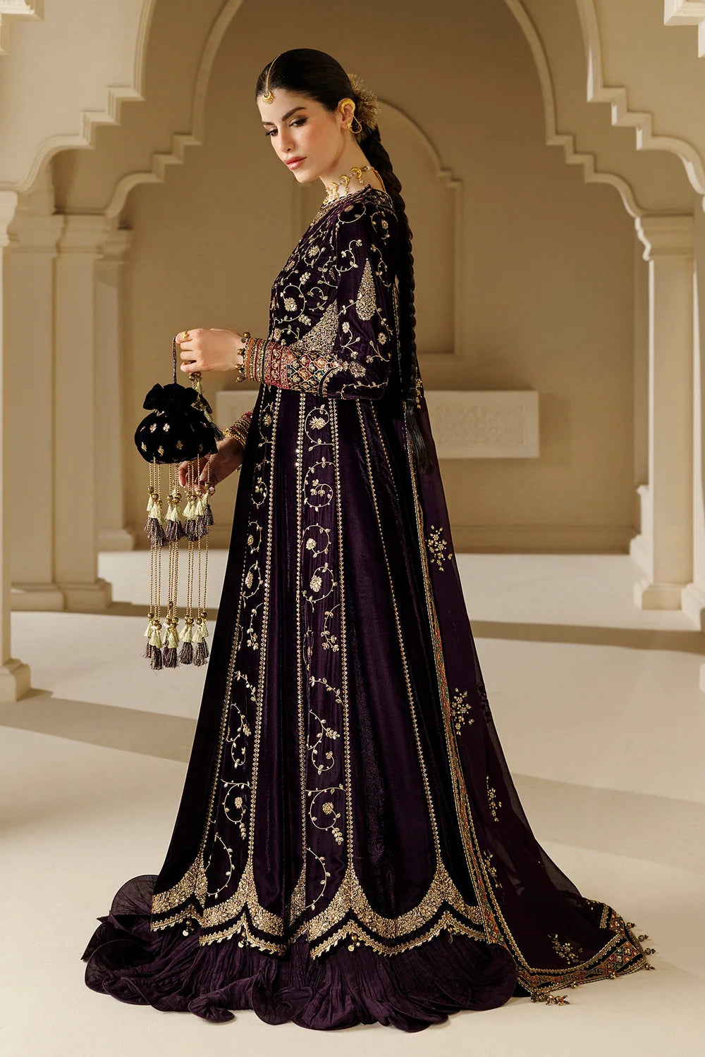 EMBROIDERED VELVET FORMAL CVF26-D03 | Chandni Velvet Formals ‘26 | Jazmin