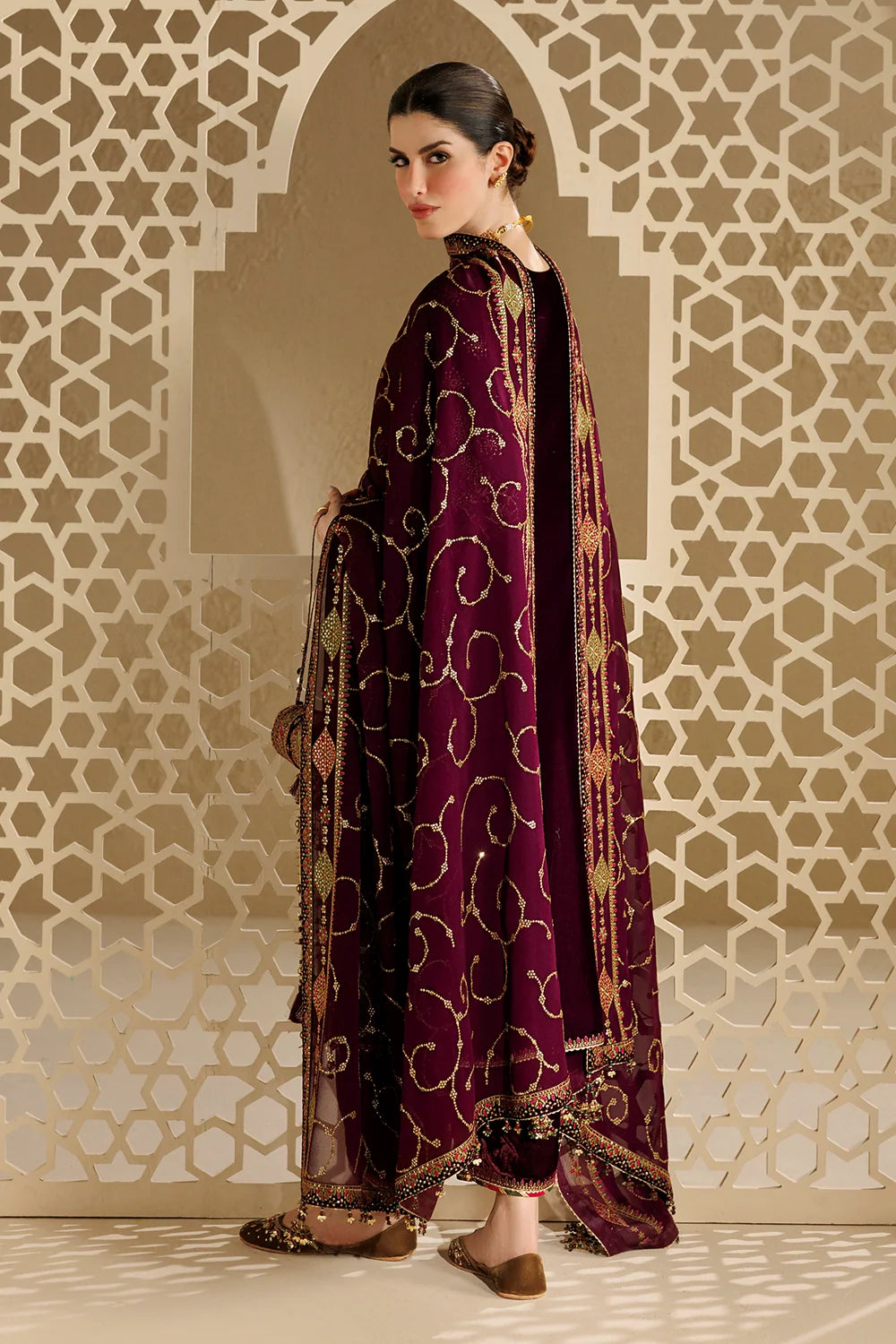 EMBROIDERED VELVET FORMAL CVF26-D08 | Chandni Velvet Formals ‘26 | Jazmin